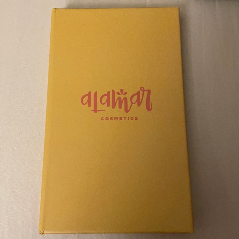 Alamar Reina Del Caribe Palette